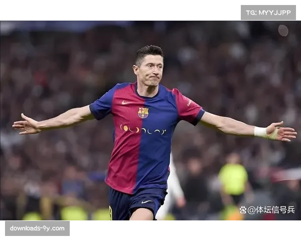 比赛第78分钟,莱万多夫斯基替补登场换下哈兰德 比赛第78分钟,莱万多夫斯基替补登场换下哈兰德